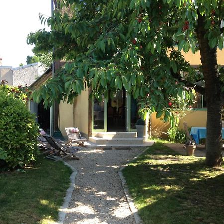 Le Sechoir A Tabac Bed & Breakfast Orléans Exterior foto